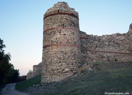 Средневековая крепость "Калето" или "Мезек"