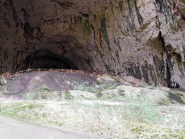 Пещера Деветашка